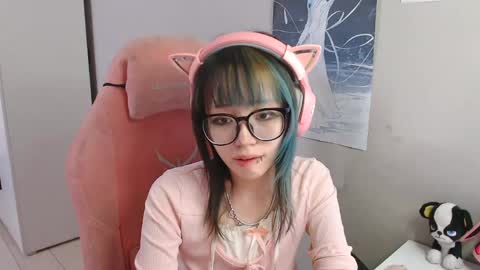 danyelleeyermann online show from 05/04/26, 01:07