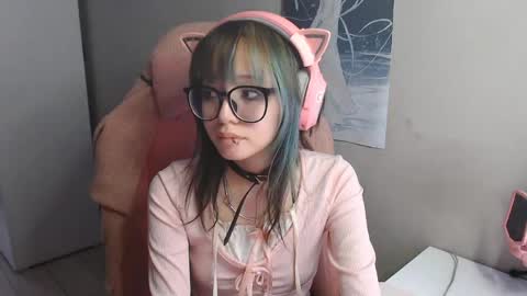danyelleeyermann online show from 05/20/26, 01:06