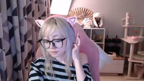 danyelleeyermann online show from 07/02/26, 01:39