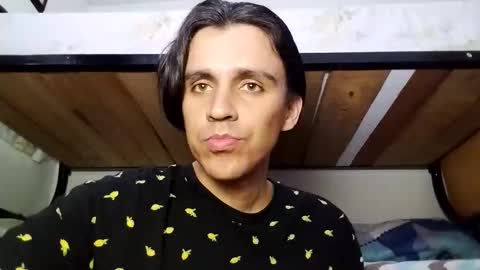 Snapshot of danylano chatting on 11/26/25, 09:16 Daniel online show from 11/26/25, 09:16