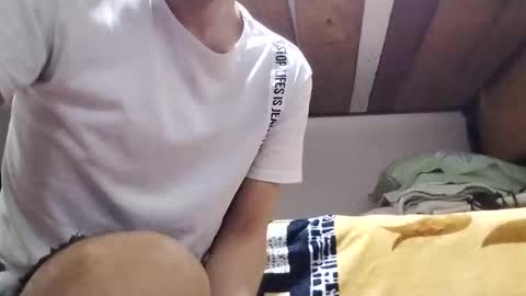 Snapshot of danylano chatting on 12/16/25, 10:04 Daniel online show from 12/16/25, 10:04