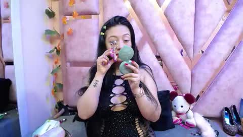 DanySwet online show from 02/16/26, 08:49