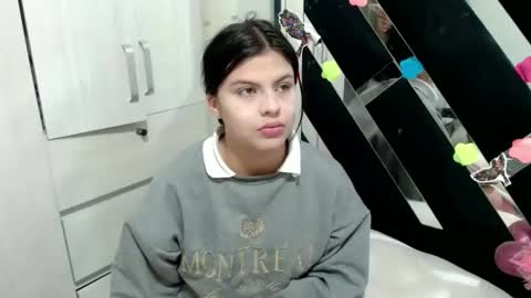 daphne877046 online show from 11/27/25, 05:48