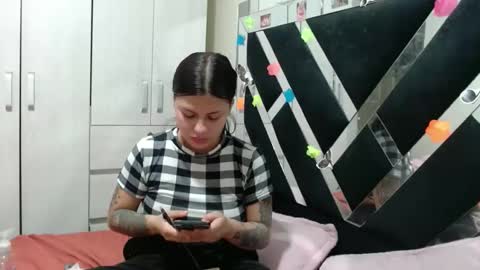 daphne877046 online show from 05/12/26, 01:47