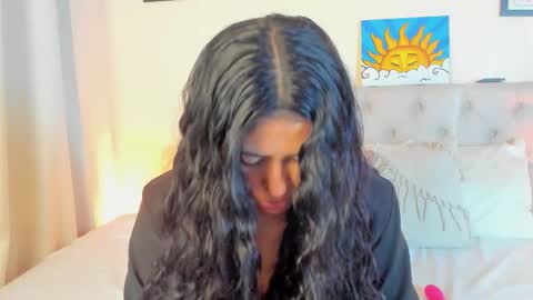 Antonella Mora online show from 11/26/25, 12:17