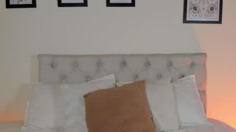 Antonella Mora online show from 02/05/26, 01:16