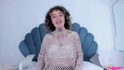 Daphne Blunt online show from 12/03/24, 09:55