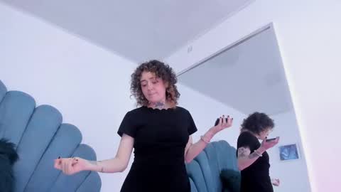 Daphne Blunt online show from 12/04/24, 03:26