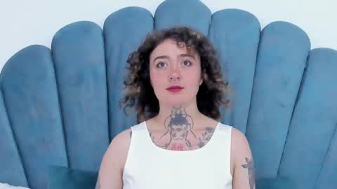 Daphne Blunt online show from 12/11/24, 09:41