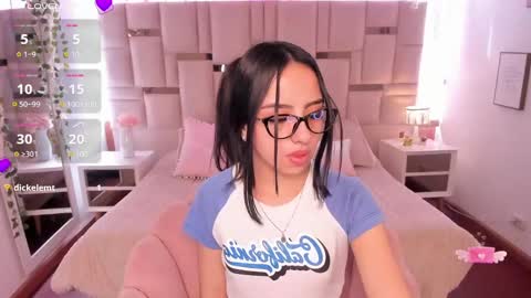 Snapshot of daphne_chers chatting on 02/03/25, 08:13 daphne_chers online show from 02/03/25, 08:13