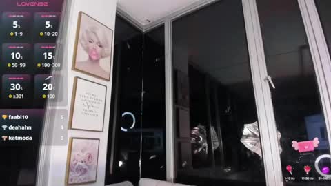 Snapshot of daphne_chers chatting on 02/26/25, 02:04 daphne_chers online show from 02/26/25, 02:04