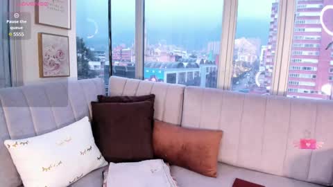 Snapshot of daphne_chers chatting on 02/27/25, 09:47 daphne_chers online show from 02/27/25, 09:47