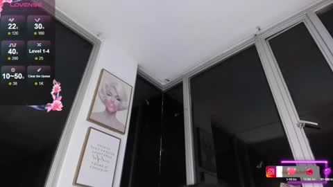 Snapshot of daphne_chers chatting on 03/12/25, 11:54 daphne_chers online show from 03/12/25, 11:54