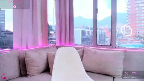 Snapshot of daphne_chers chatting on 10/21/25, 05:46 daphne_chers online show from 10/21/25, 05:46