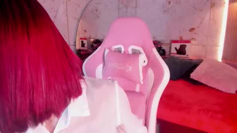 Snapshot of daphne_courtis chatting on 10/04/25, 03:15 Daphne online show from 10/04/25, 03:15