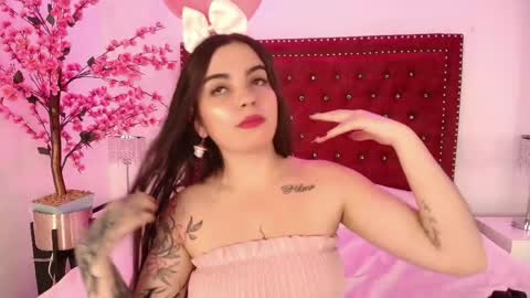 Daphne  online show from 04/28/26, 11:37