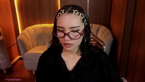 daphne_nicole_b online show from 06/01/26, 12:51