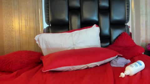 Snapshot of daphneblacke chatting on 03/21/26, 08:19 daphneblacke online show from 03/21/26, 08:19