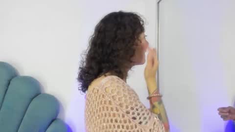 DaphneBlunt online show from 12/05/25, 07:32