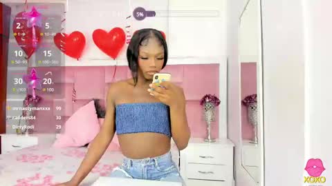 Daphne online show from 02/11/25, 07:38