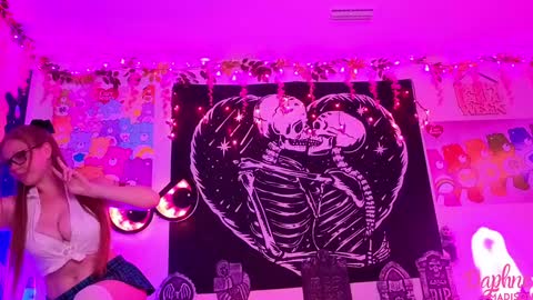 Daphne Madison online show from 10/09/25, 12:08