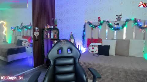 dhapnne online show from 12/21/25, 03:02