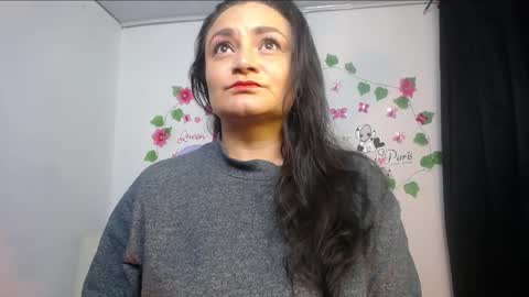 Snapshot of dapnne24 chatting on 01/25/25, 03:20 dapnne online show from 01/25/25, 03:20