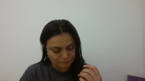 Snapshot of dapnne24 chatting on 02/15/25, 04:12 dapnne online show from 02/15/25, 04:12