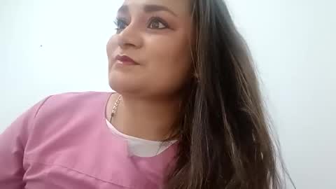 Snapshot of dapnne24 chatting on 09/23/25, 03:48 dapnne online show from 09/23/25, 03:48