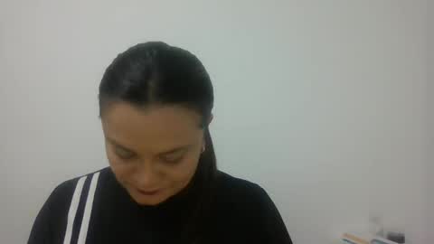 Snapshot of dapnne24 chatting on 09/25/25, 07:50 dapnne online show from 09/25/25, 07:50