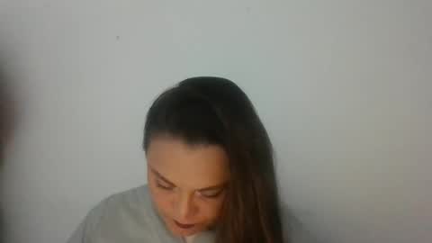 Snapshot of dapnne24 chatting on 10/14/25, 08:09 dapnne online show from 10/14/25, 08:09