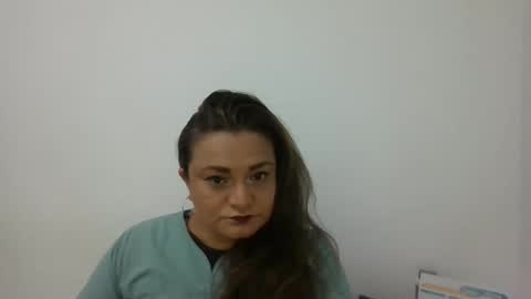 Snapshot of dapnne24 chatting on 11/27/25, 04:42 dapnne online show from 11/27/25, 04:42