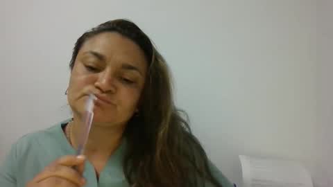 dapnne online show from 12/22/25, 09:45