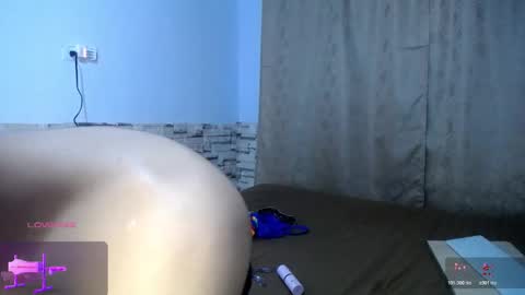 MAX online show from 11/15/25, 11:32