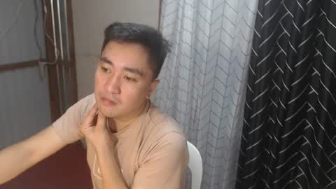 Snapshot of darby1992 chatting on 03/02/25, 12:32 Rob online show from 03/02/25, 12:32