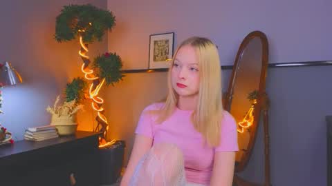 Kami online show from 12/16/25, 04:17