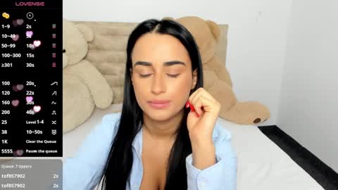 Snapshot of darciejane chatting on 12/16/24, 12:04 Darcie online show from 12/16/24, 12:04