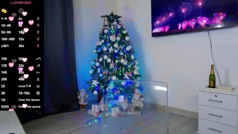 Snapshot of darciejane chatting on 12/31/24, 08:12 Darcie online show from 12/31/24, 08:12