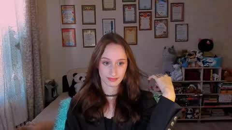 Snapshot of darcysiren chatting on 01/22/25, 07:35 Darcy Siren online show from 01/22/25, 07:35
