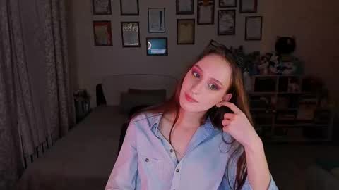Snapshot of darcysiren chatting on 02/06/25, 03:31 Darcy Siren online show from 02/06/25, 03:31
