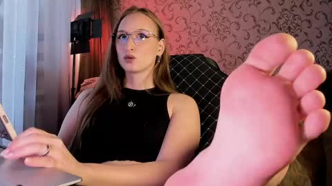 Darcy Siren online show from 05/13/26, 10:01