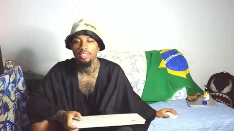 Snapshot of darent2210 chatting on 03/06/26, 08:22 breiner online show from 03/06/26, 08:22