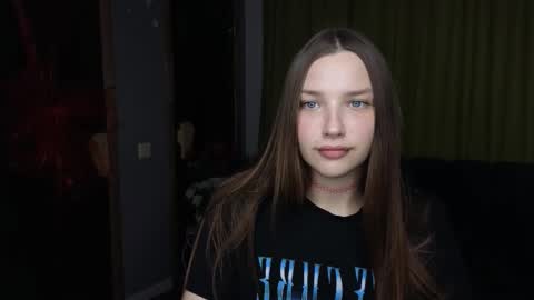 Snapshot of dariaangels chatting on 03/18/26, 12:30 dariaangels online show from 03/18/26, 12:30