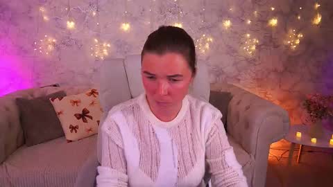 Snapshot of dariadelly chatting on 03/26/26, 08:09 dariadelly online show from 03/26/26, 08:09