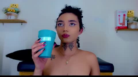 Snapshot of darianna_atehortua chatting on 03/06/26, 10:17 Dary online show from 03/06/26, 10:17