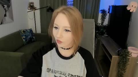 Daria Tate online show from 06/26/26, 09:57