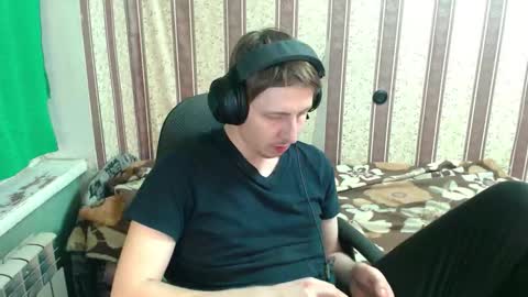 darienlarge online show from 10/29/25, 06:31