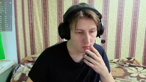 darienlarge online show from 12/17/25, 10:32