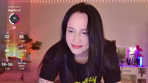 Snapshot of darinek0 chatting on 05/15/26, 03:13 Neko online show from 05/15/26, 03:13