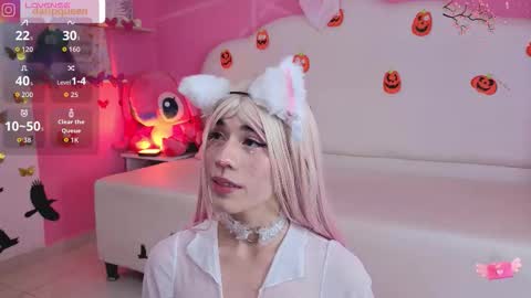 Snapshot of daripqueen chatting on 10/18/25, 02:51 DaripQueen online show from 10/18/25, 02:51